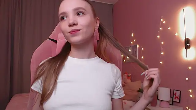 Adria Arjona online show from January 14, 2026, 7:45 am