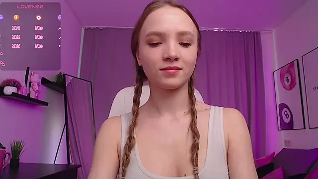 Adria Arjona online show from April 2, 2026, 7:37 am