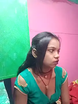 Snapshot of Rakhi_singh chatting on November 4, 2025, 9:51 pm Rakhi singh online show from November 4, 2025, 9:51 pm