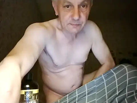 Naturi6 online show from April 19, 2026, 1:39 am