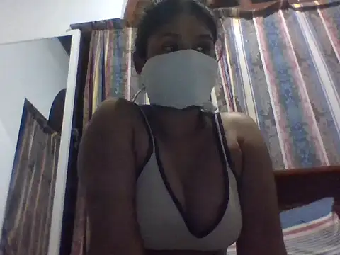 Slcatgirl online show from November 3, 2025, 4:54 pm