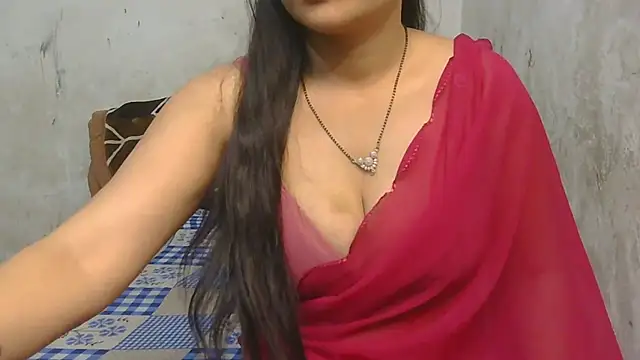Sneha lovely01 online show from April 13, 2026, 4:33 pm