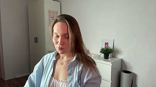 Snapshot of Kalli_ly chatting on February 5, 2026, 2:13 pm Kalli ly online show from February 5, 2026, 2:13 pm