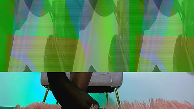 nylonisabella online show from February 6, 2026, 4:08 am