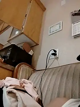 Snapshot of m8je chatting on November 15, 2025, 6:06 am m8je online show from November 15, 2025, 6:06 am