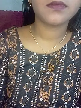 Snapshot of Neha533 chatting on May 21, 2026, 5:32 pm Neha533 online show from May 21, 2026, 5:32 pm