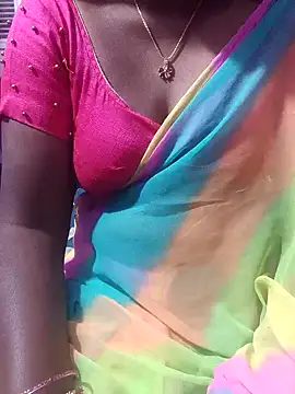 hyd couple7878 online show from February 8, 2026, 1:20 pm