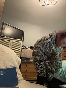 Snapshot of Angel-LinaX chatting on February 11, 2026, 11:48 pm Angel-LinaX online show from February 11, 2026, 11:48 pm