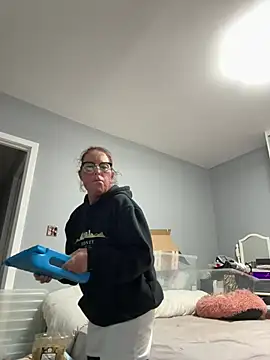 Snapshot of Angel-LinaX chatting on February 6, 2026, 8:49 pm Angel-LinaX online show from February 6, 2026, 8:49 pm