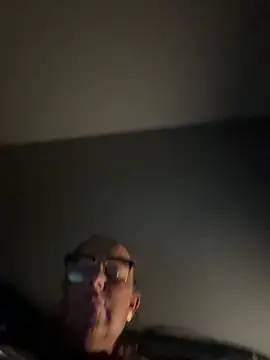 Snapshot of Angel-LinaX chatting on December 18, 2025, 10:46 pm Angel-LinaX online show from December 18, 2025, 10:46 pm