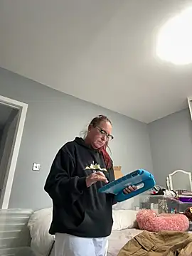 Snapshot of Angel-LinaX chatting on February 13, 2026, 3:23 pm Angel-LinaX online show from February 13, 2026, 3:23 pm