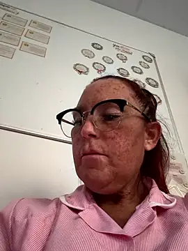 Snapshot of Angel-LinaX chatting on January 8, 2026, 3:18 pm Angel-LinaX online show from January 8, 2026, 3:18 pm