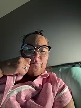 Snapshot of Angel-LinaX chatting on February 2, 2026, 10:09 pm Angel-LinaX online show from February 2, 2026, 10:09 pm