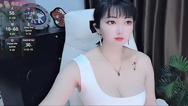 Ella99 online show from January 13, 2026, 2:21 pm