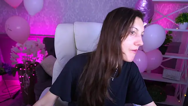 ZafiraMoonn online show from February 20, 2026, 2:08 pm