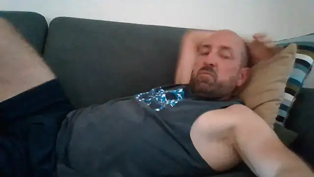 Snapshot of luca_beech88 chatting on June 15, 2026, 11:10 am luca beech88 online show from June 15, 2026, 11:10 am