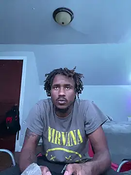 Snapshot of youngbull_dada chatting on March 20, 2026, 12:22 am youngbull dada online show from March 20, 2026, 12:22 am