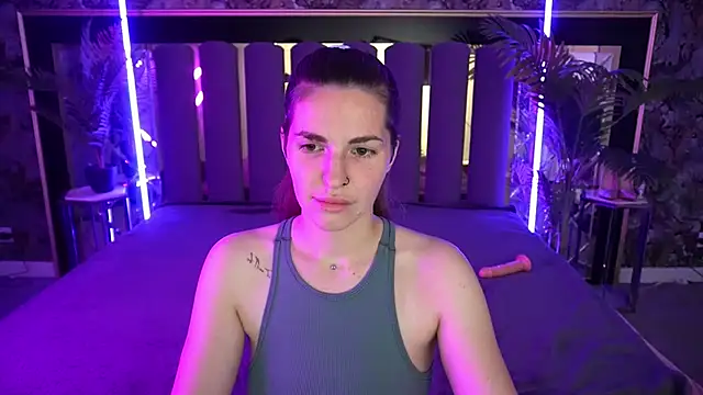 DanielaReign online show from November 12, 2025, 1:48 pm