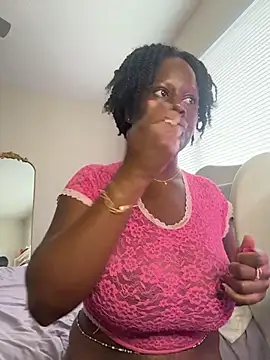 ladiosa selene online show from December 1, 2025, 4:08 pm