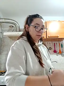 Baby Myla online show from November 20, 2025, 8:37 am