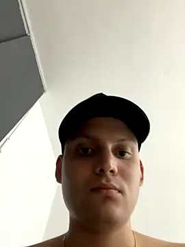 Atlass0108 online show from November 3, 2025, 1:11 am