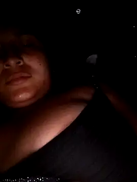 Snapshot of SEREN-G chatting on November 6, 2025, 3:43 am SEREN-G online show from November 6, 2025, 3:43 am
