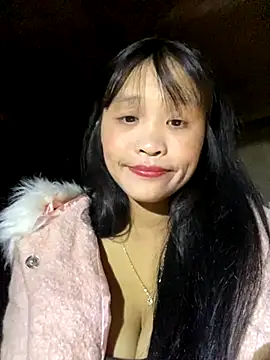 Snapshot of ThuxO7 chatting on November 3, 2025, 2:50 am ThuxO7 online show from November 3, 2025, 2:50 am