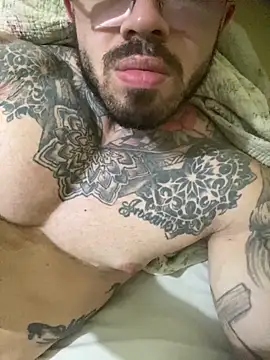 Snapshot of kadengue chatting on April 15, 2026, 1:11 am kadengue online show from April 15, 2026, 1:11 am