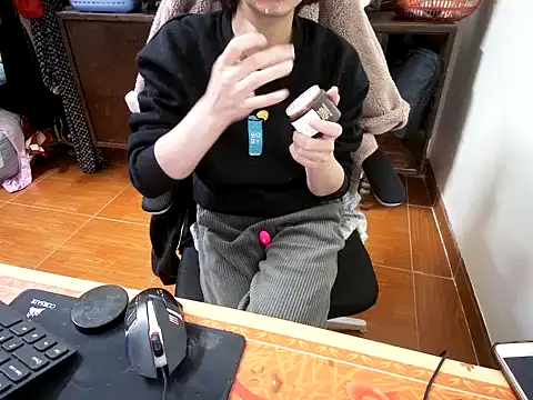 ---Lusi03--- online show from February 9, 2026, 10:52 pm