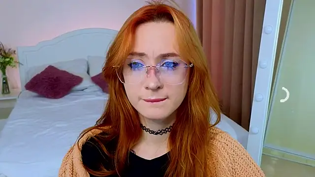 WICKEDEMBER online show from April 13, 2026, 2:04 am