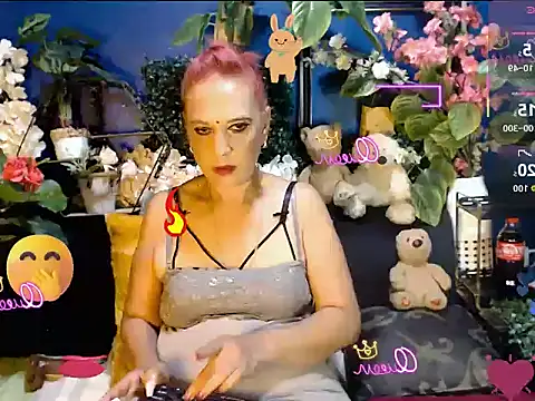 Hot queen57 online show from January 7, 2026, 5:29 pm