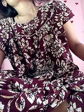 Saniya76 online show from May 14, 2026, 5:04 am
