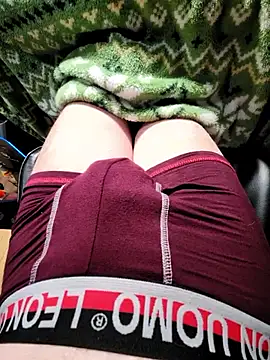 yuyuyu23565 online show from February 27, 2026, 12:49 pm