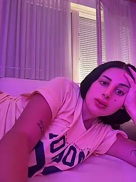 jojoa23 online show from May 3, 2026, 9:36 am