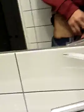 Snapshot of Camiin20 chatting on February 1, 2026, 3:54 pm Camiin20 online show from February 1, 2026, 3:54 pm