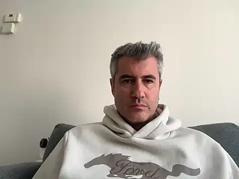 aprendiendo44 online show from November 3, 2025, 2:31 pm