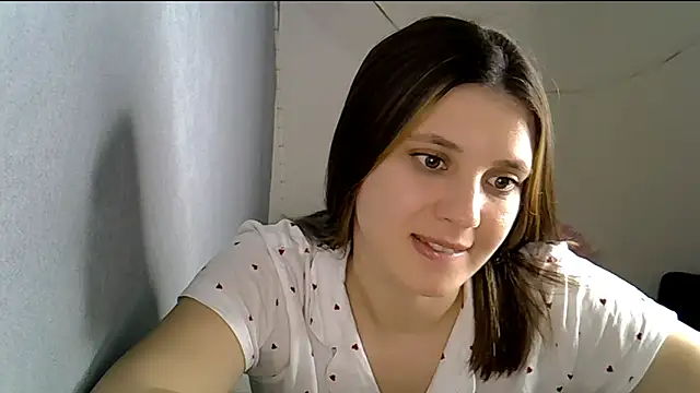 Snapshot of KiraHoney chatting on March 30, 2026, 6:42 pm KiraHoney online show from March 30, 2026, 6:42 pm