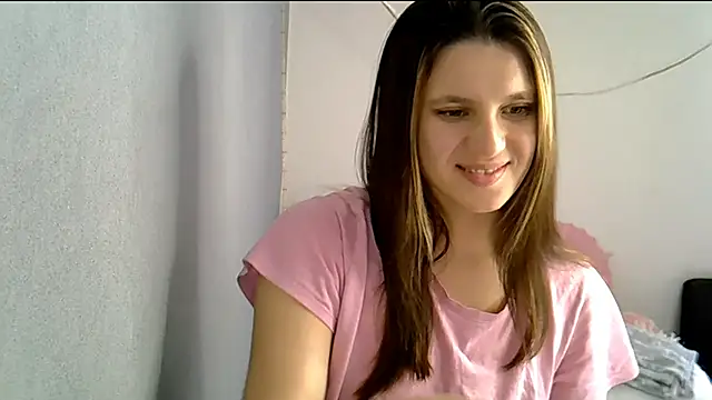 Snapshot of KiraHoney chatting on March 29, 2026, 12:29 pm KiraHoney online show from March 29, 2026, 12:29 pm