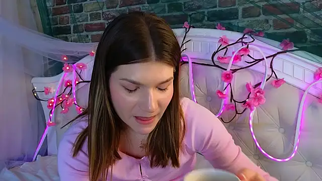 Snapshot of WilmaJohnson chatting on March 13, 2026, 7:02 am WilmaJohnson online show from March 13, 2026, 7:02 am