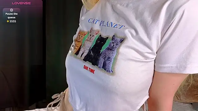 Snapshot of JeanToh chatting on March 17, 2026, 3:37 pm JeanToh online show from March 17, 2026, 3:37 pm