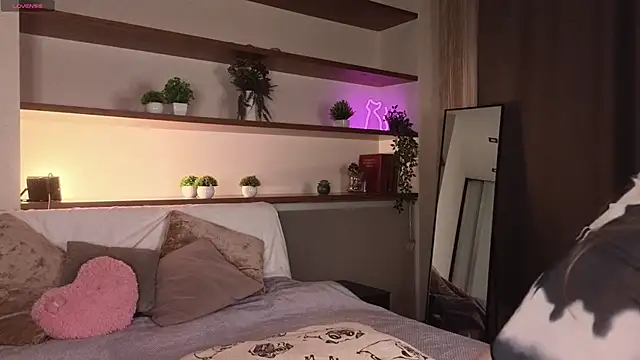 Snapshot of JeanToh chatting on April 12, 2026, 3:04 pm JeanToh online show from April 12, 2026, 3:04 pm