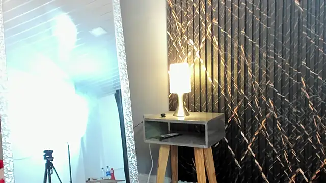 Snapshot of clara_heat chatting on May 8, 2026, 7:06 pm clara heat online show from May 8, 2026, 7:06 pm