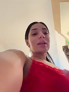 Snapshot of VickyM99 chatting on November 11, 2025, 7:47 am VickyM99 online show from November 11, 2025, 7:47 am