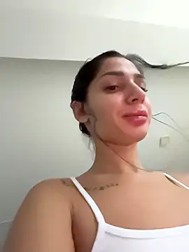 Snapshot of VickyM99 chatting on November 28, 2025, 6:57 am VickyM99 online show from November 28, 2025, 6:57 am