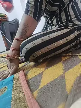 Snapshot of Lailamajnu1996 chatting on March 2, 2026, 5:08 am Lailamajnu1996 online show from March 2, 2026, 5:08 am