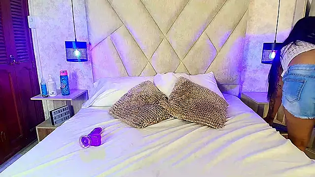 Snapshot of KimberlyFox_t chatting on November 7, 2025, 12:53 pm KimberlyFox t online show from November 7, 2025, 12:53 pm