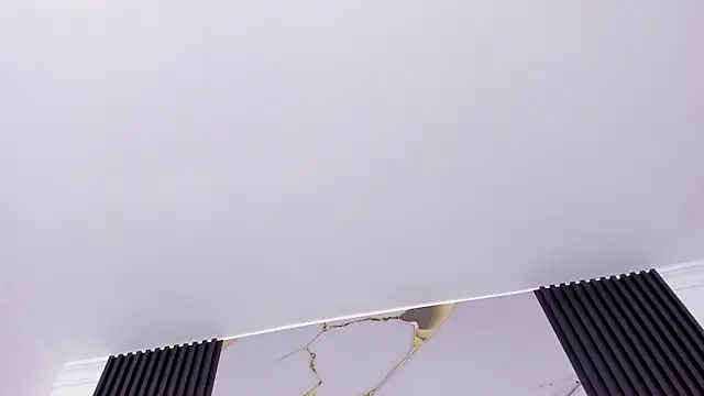 Mia Devereaux167 online show from April 28, 2026, 1:04 pm