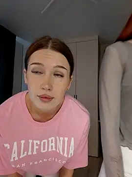 Snapshot of MelissaPinkiss chatting on March 23, 2026, 1:22 pm MelissaPinkiss online show from March 23, 2026, 1:22 pm