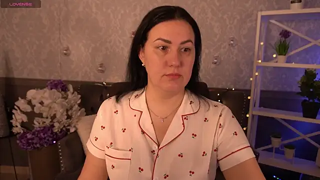 Snapshot of VelvetLuck chatting on January 13, 2026, 1:37 pm VelvetLuck online show from January 13, 2026, 1:37 pm