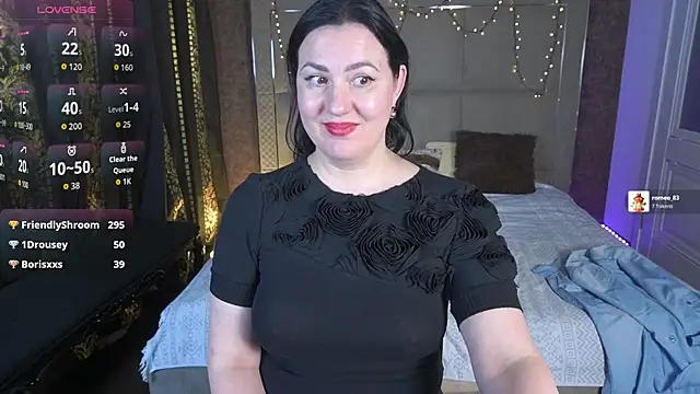 Snapshot of VelvetLuck chatting on May 23, 2026, 1:37 am VelvetLuck online show from May 23, 2026, 1:37 am